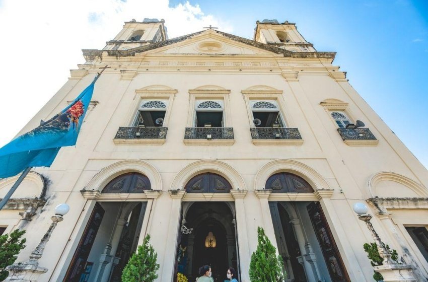 Procissões da Semana Santa alteram trânsito no Centro de Maceió entre hoje (2) e sábado