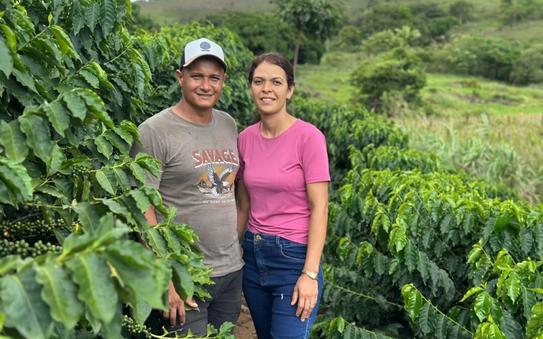 Família aposta na produção de café e mobiliza assentados na Zona da Mata de Alagoas