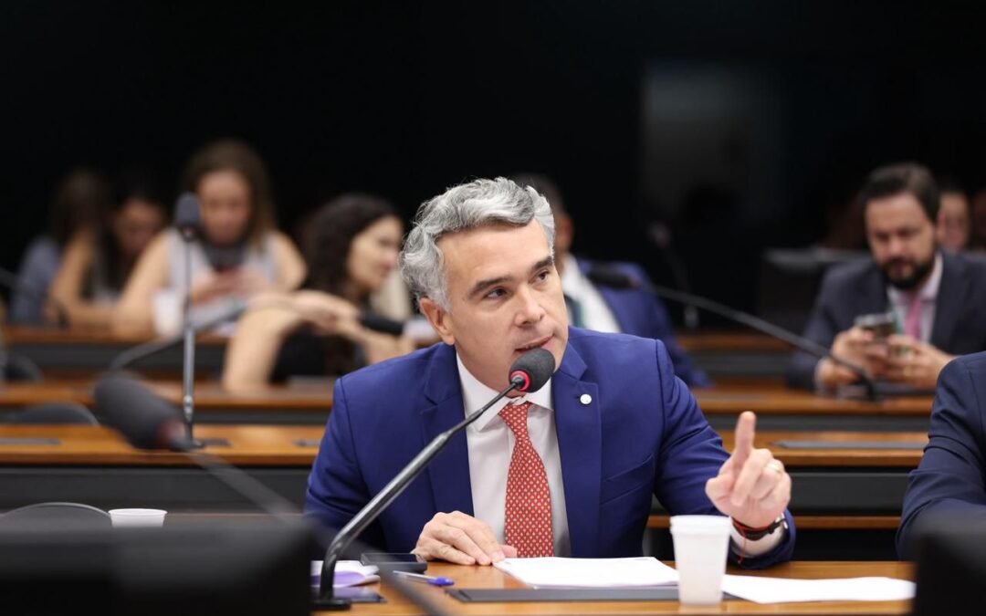 Rafael Brito é o único representante de Alagoas em comissão que analisa o fim da escala 6×1