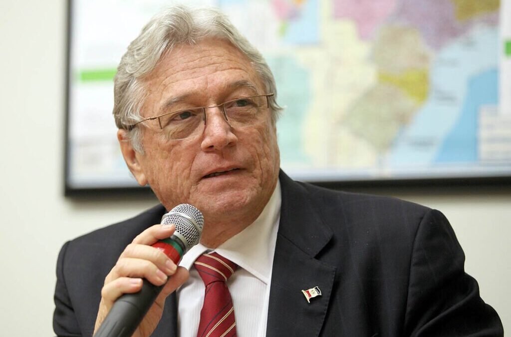 Téo Vilela retoma protagonismo e atua como avalista de JHC no interior de Alagoas