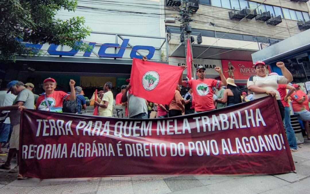 Sem Terra ocupam sede do Incra em Maceió e cobram avanços na reforma agrária