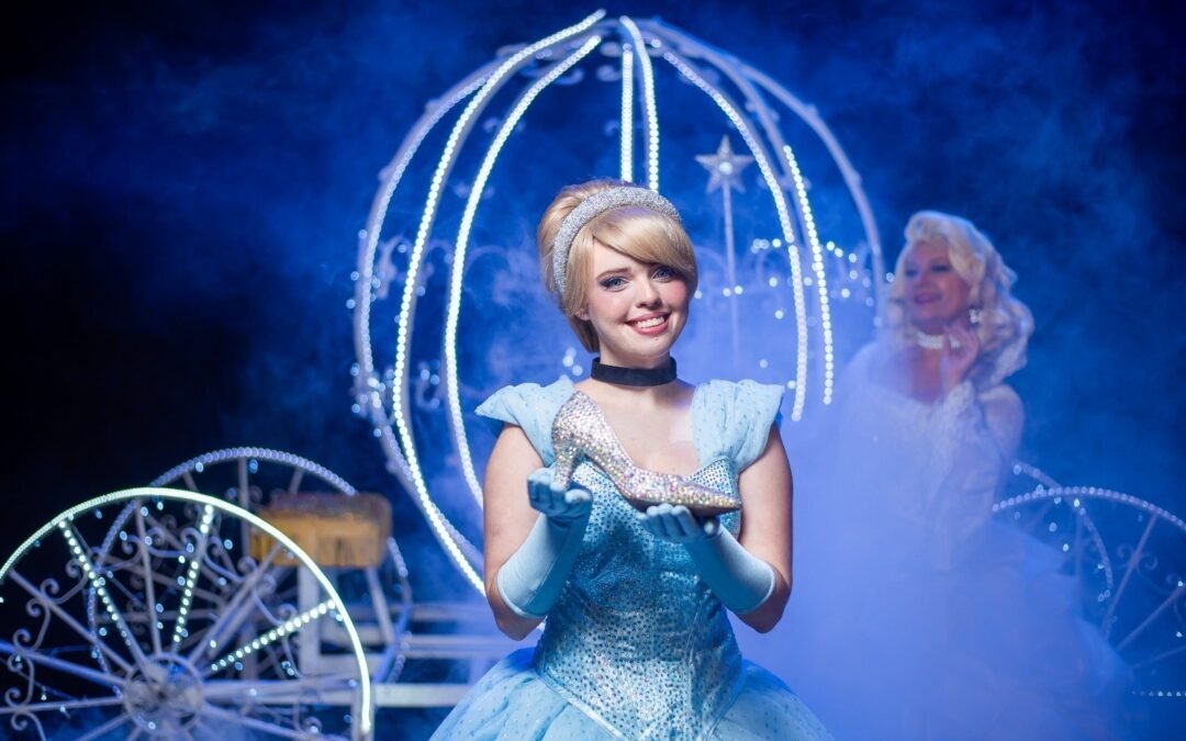 Peça “Cinderela e o sapatinho de cristal” promete trazer a magia do clássico da Disney para o palco do Teatro Gustavo Leite