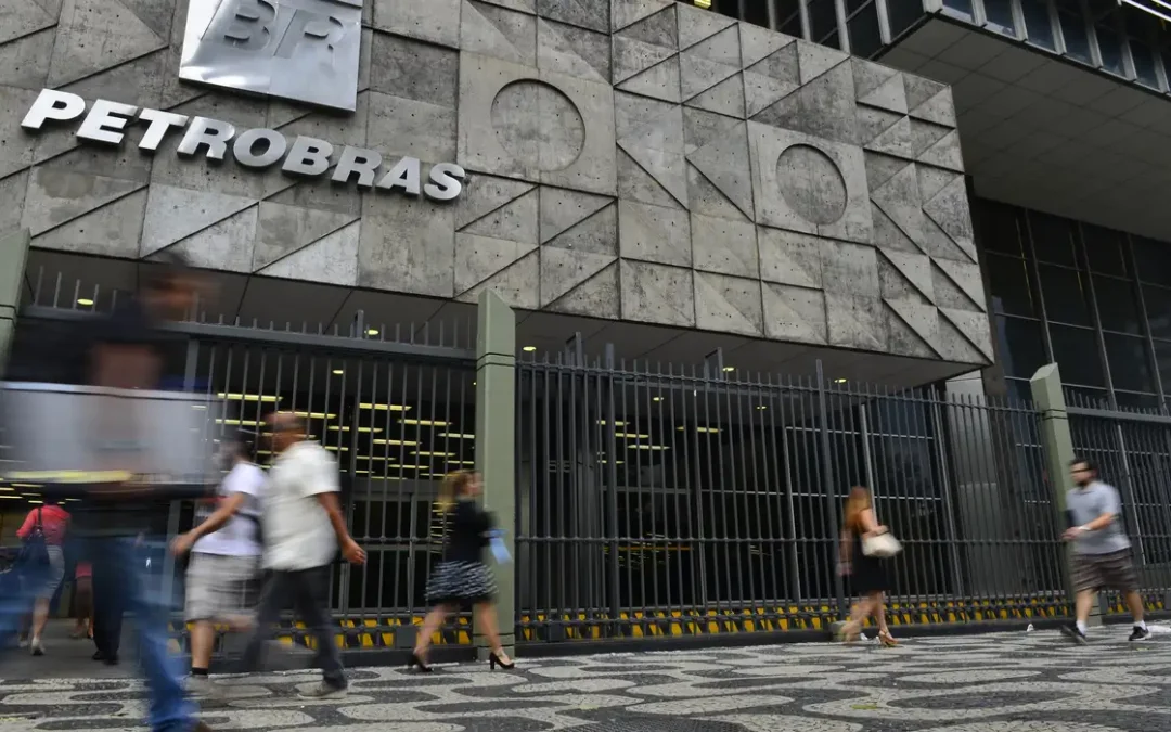 Petrobras destitui diretor de área que vendeu gás com 100% de ágio