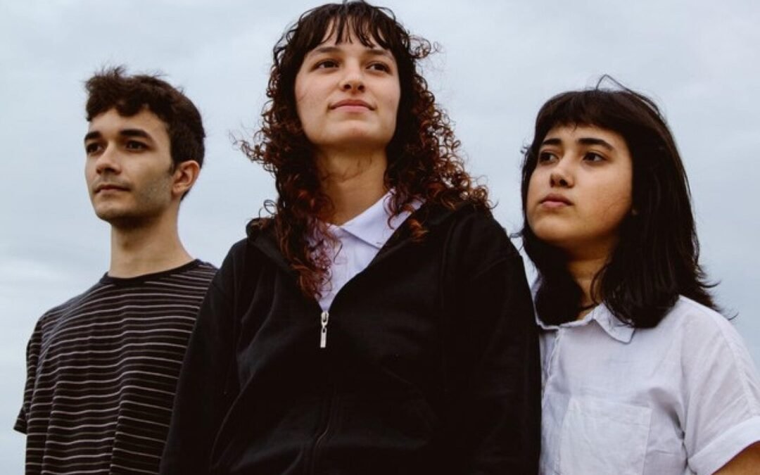 Banda Lugar Algum lança novo disco em sua primeira turnê pelo Nordeste