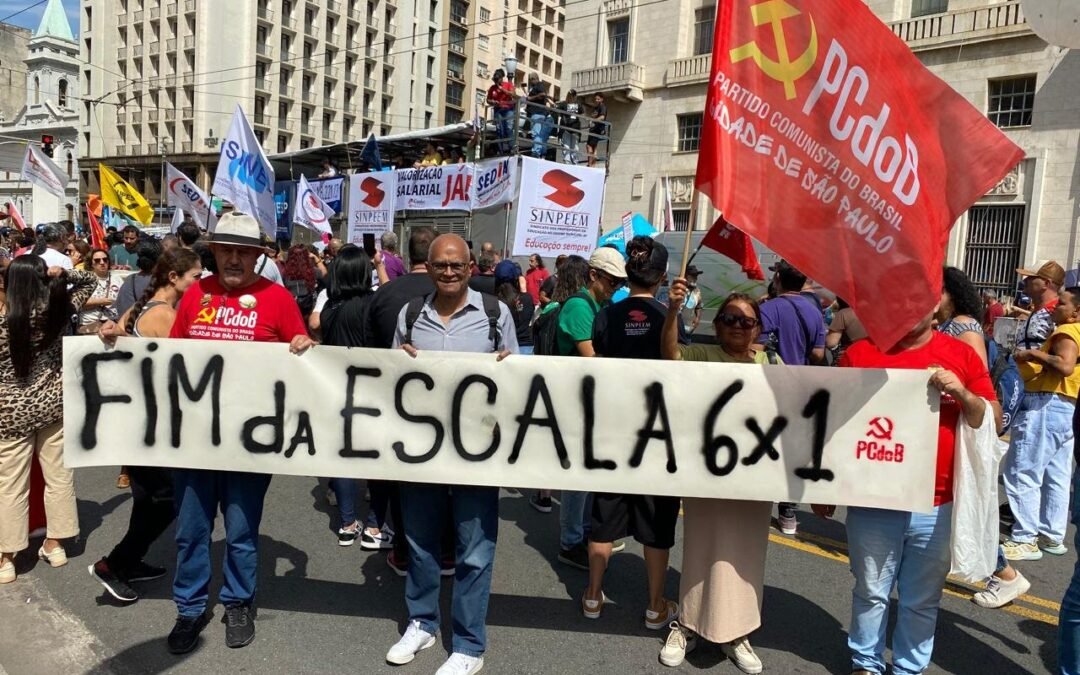 Acordo prevê redução gradual da jornada para 40 horas e fim da escala 6×1 em até um ano