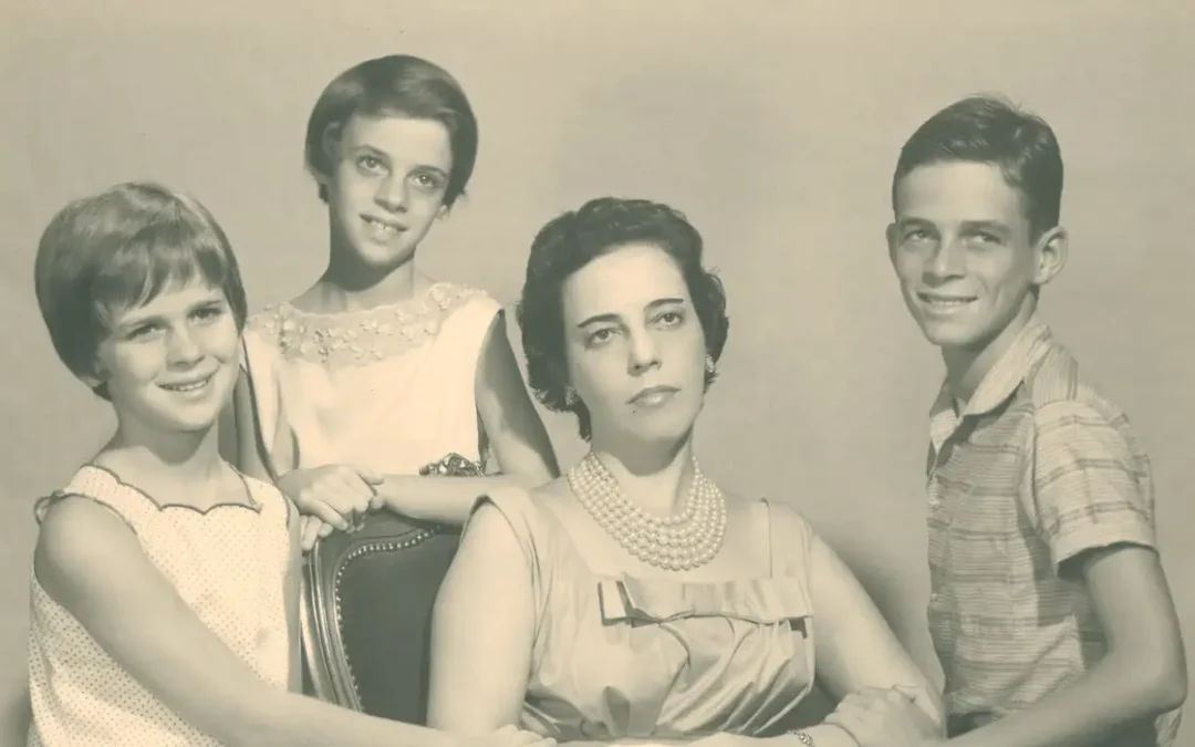 Morta há 50 anos, Zuzu Angel usou maternidade como arma política