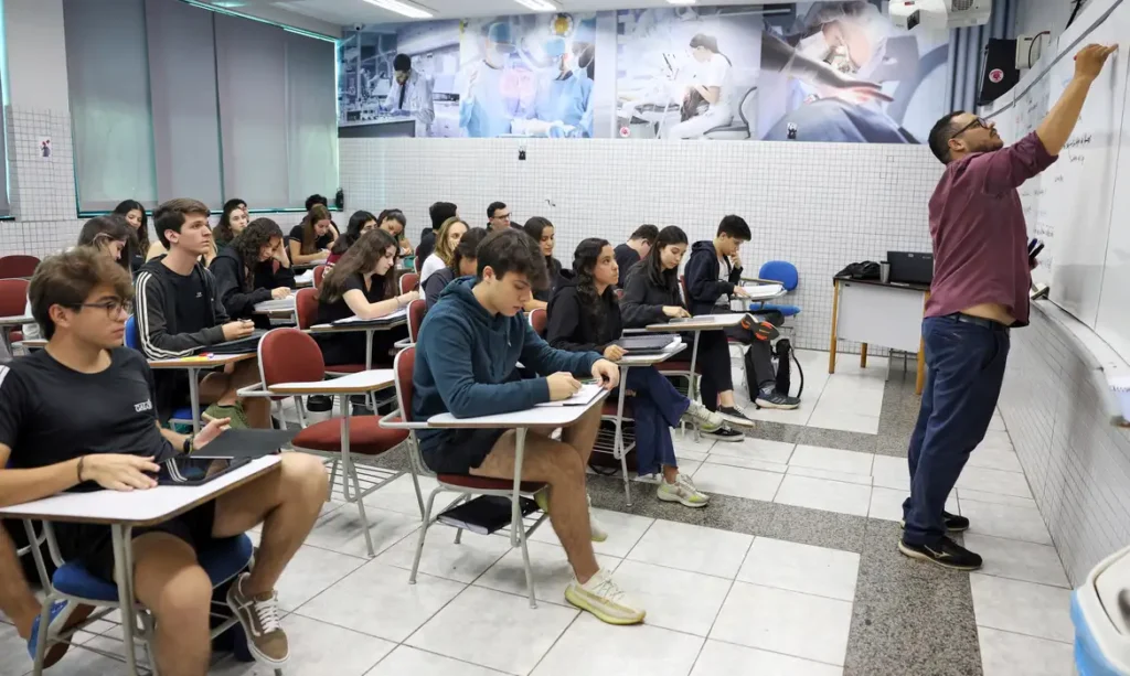 Desenrola Fies: estudante pode renegociar dívida a partir desta quarta (13)