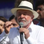Lula inicia radioterapia após retirada de câncer no couro cabeludo