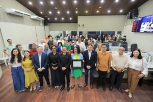 Câmara concede título de cidadã maceioense à ministra da Ciência, Tecnologia e Inovação