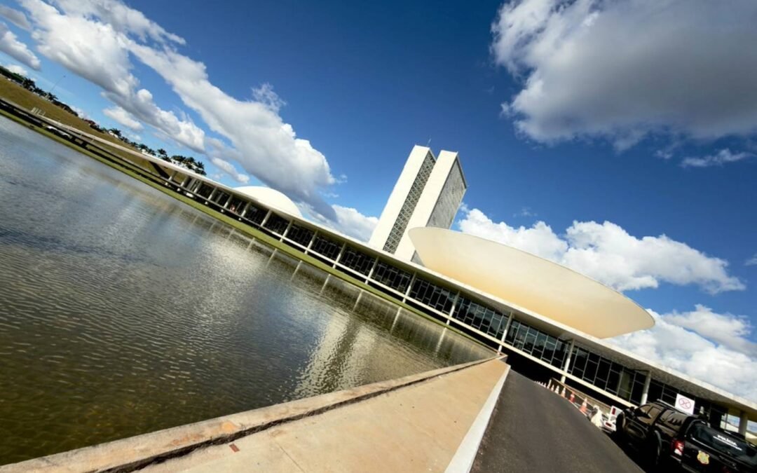 Home-office: deputados são liberados de presença nas sessões desta semana