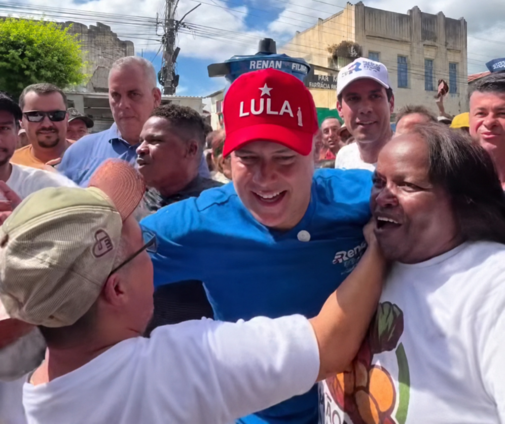 Caravana de Renan Filho mobiliza multidão em Estrela de Alagoas e Cacimbinhas