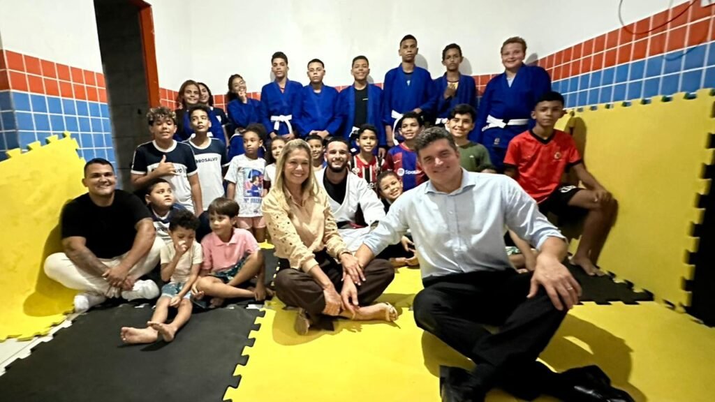 Esporte e Cidadania: Rui Palmeira reforça apoio a projeto de Jiu-Jitsu no Jacintinho