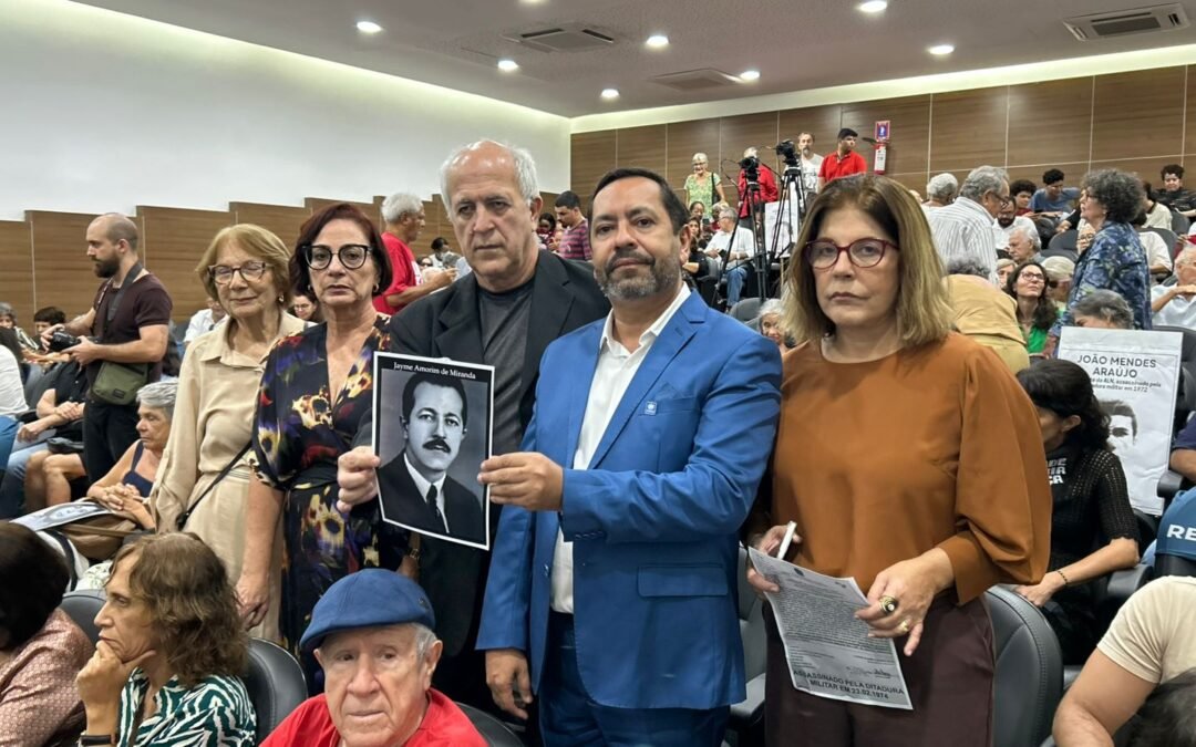 Memória e reparação: 52 certidões de óbito de alagoanos, pernambucanos e paraibanos vítimas da ditadura foram entregues aos familiares 