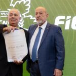 Reconhecimento e emoção marcam entrega da Ordem do Mérito Industrial CNI a José Hipólito