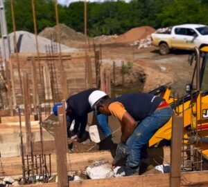 Prefeito Roberto Wanderley mantém ritmo acelerado em obras de infraestrutura em Estrela de Alagoas