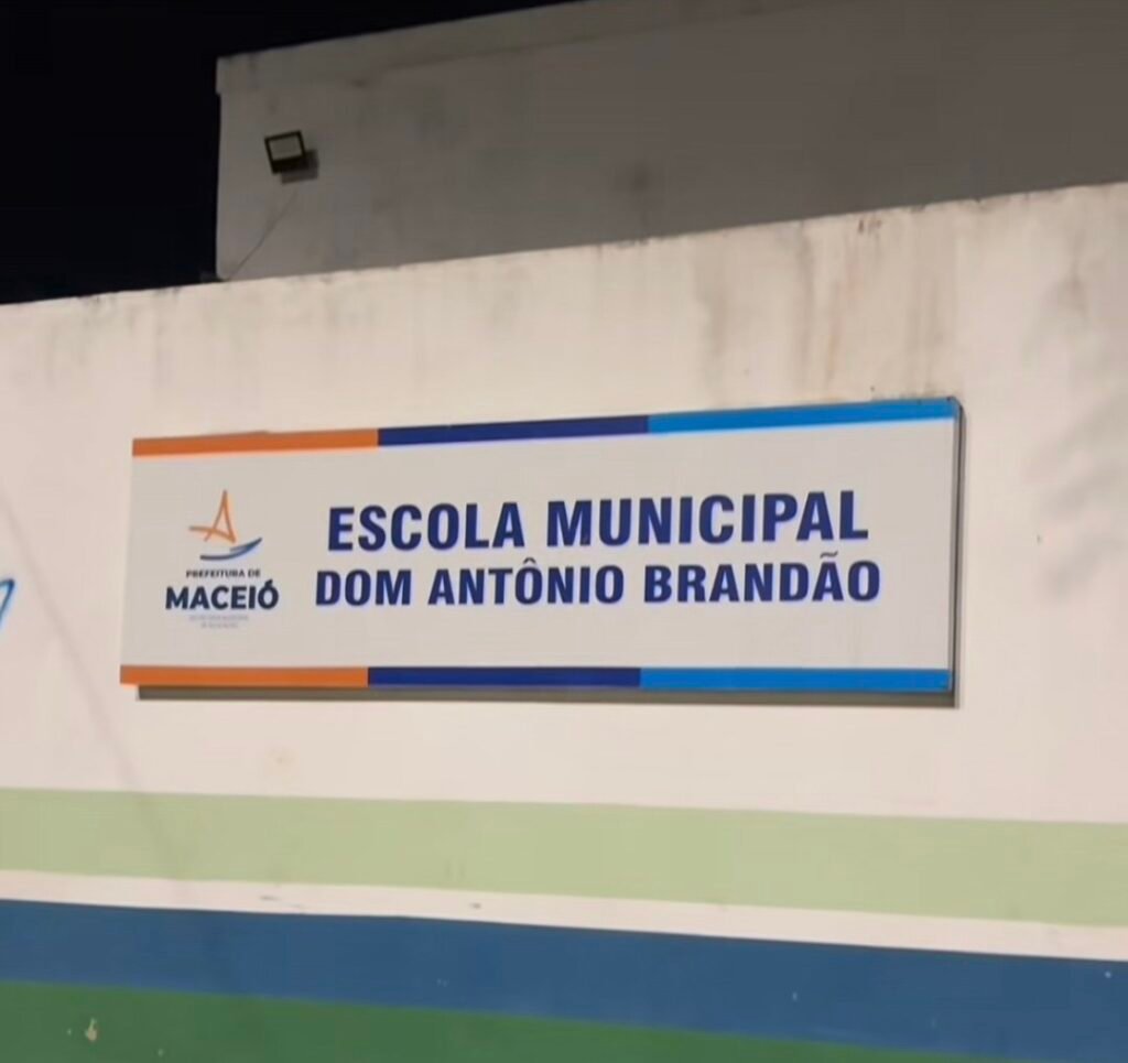 Reformas inacabadas revelam descaso com a educação municipal em Maceió 