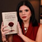 Livro expõe padrões do feminicídio e debate falhas no enfrentamento à violência contra mulheres em Maceió
