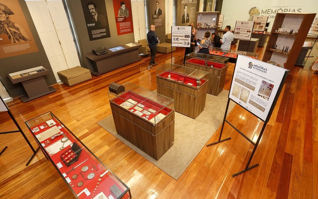 Exposição no TJAL reúne moedas e cédulas históricas em celebração à memória do Judiciário