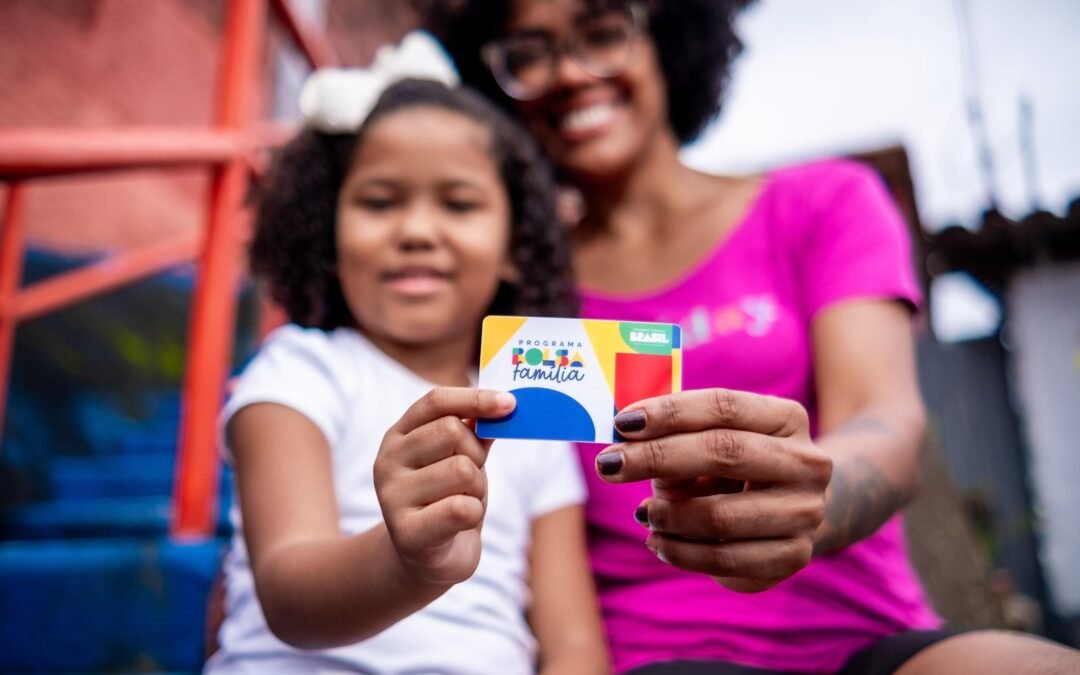 Bolsa Família ganha novo aplicativo e site com mais serviços e combate à desinformação