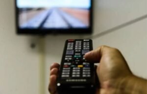 Famílias podem receber nova parabólica digital gratuita; veja quem tem direito