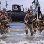 Marinhas brasileira e francesa fazem exercício na costa do Rio