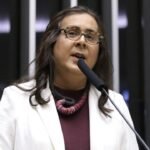Projeto propõe ampliar licença-luto para até 10 dias e reconhecer vínculos socioafetivos