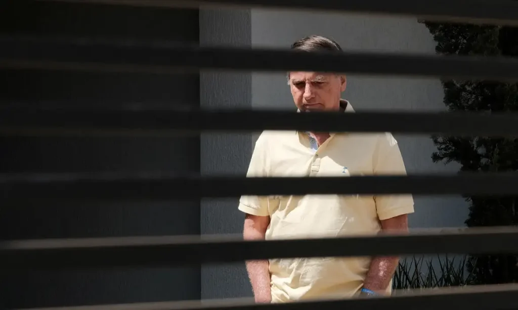PMDF informa ao STF falha momentânea em tornozeleira eletrônica de Bolsonaro