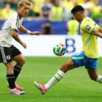 Brasil vira sobre o Japão nos acréscimos e avança às oitavas da Copa do Mundo