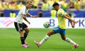 Brasil vira sobre o Japão nos acréscimos e avança às oitavas da Copa do Mundo
