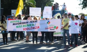 Entidades criticam avanço da PEC que reduz maioridade penal na Câmara