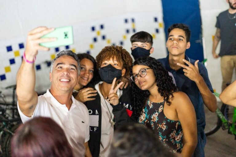 Deputado destaca políticas que garantem recorde de alunos da rede estadual no Enem 2026