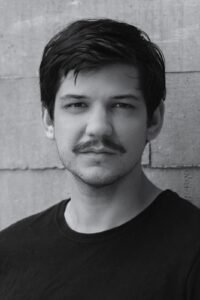 Novo poema de André Santa Rosa transforma memória e ausência em matéria literária