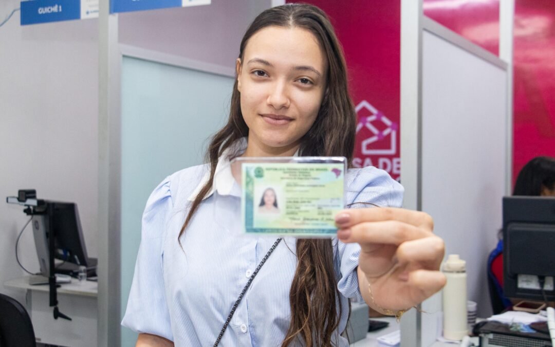 Casa de Direitos facilita emissão da Carteira de Identidade Nacional para quem pretende viajar ao exterior