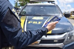 PRF promove ação educativa em Rio Largo para marcar 18 anos da Lei Seca