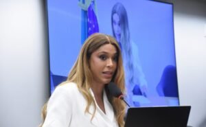 Comissão aprova isenção na conta de energia para casas de acolhimento LGBTQIA+