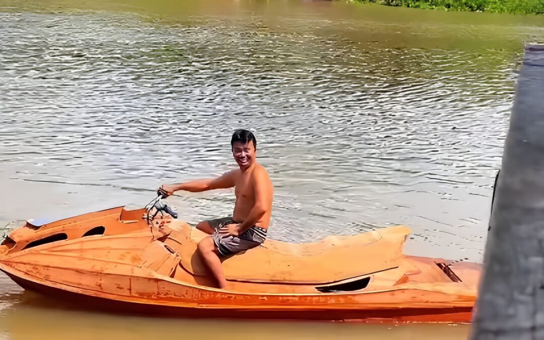Carpinteiro do Pará cria ‘jet ski’ de madeira, unindo tradição amazônica e design moderno