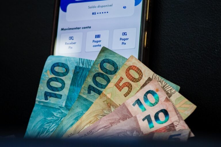 Governo de Alagoas antecipa salários e injeta mais de R$ 610 milhões na economia