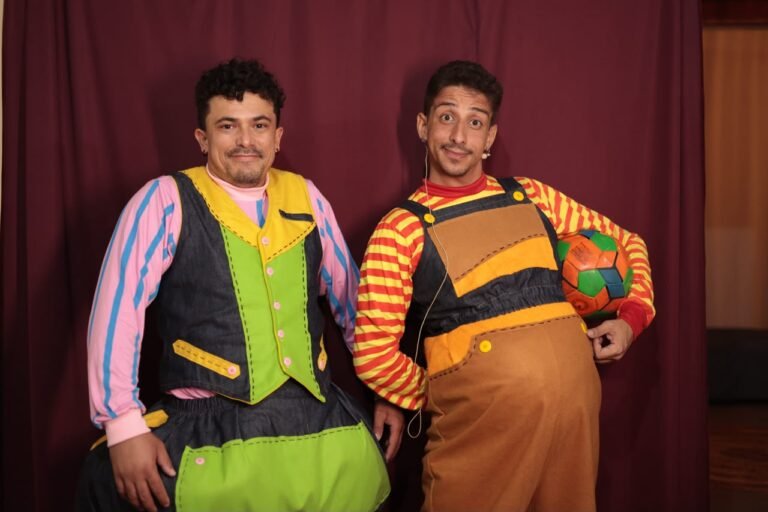 Viajando pela poesia e imaginação, Cia La Casa apresenta o espetáculo infantil “Rafael e a Baleia”