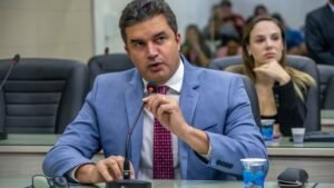 “R$ 117 milhões do Iprev não pertencem ao prefeito, pertencem aos servidores”, diz Rui Palmeira