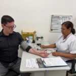 Ansiedade em consultas médicas pode elevar pressão arterial e levar a diagnósticos equivocados