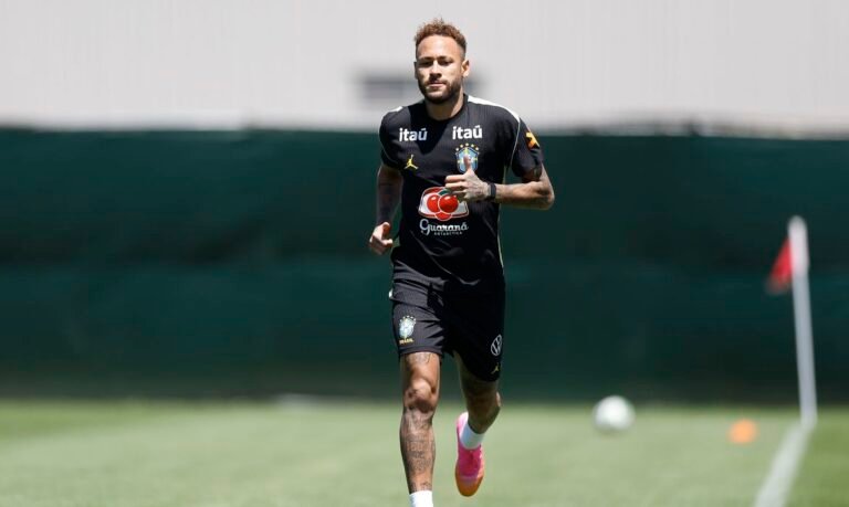 Neymar é vetado para duelo contra o Haiti e segue tratamento durante a Copa