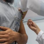 Atualizar vacinas é essencial em todas as fases da vida, alerta enfermeira do SESI Alagoas