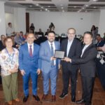 Diretor da CNI, Roberto Muniz é homenageado pelo Fonset durante assembleia em Maceió