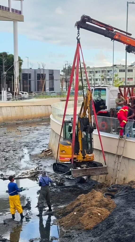 Renasce Salgadinho: três meses após inauguração, obra de R$ 182 milhões revela incompatibilidade entre estrutura e manutenção do riacho 
