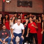 Centenas de profissionais da educação participam de encontro em apoio a Ronaldo Medeiros