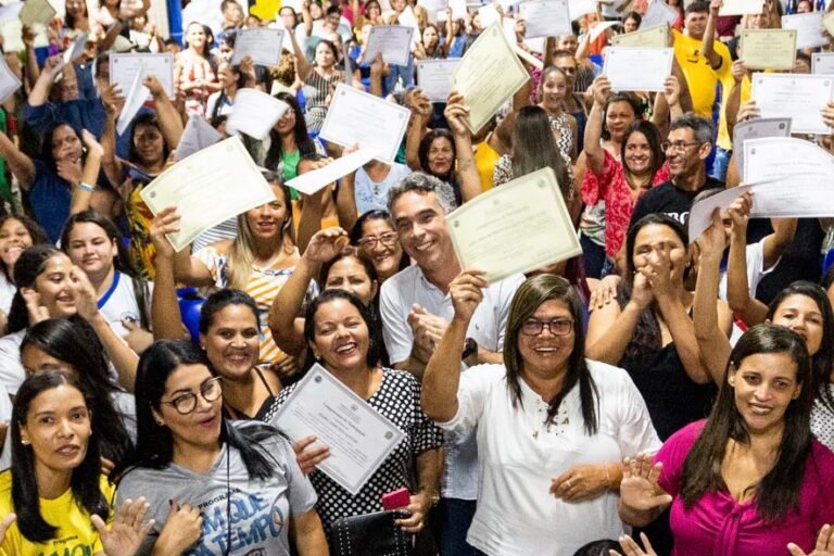 Deputado comemora êxito do programa Vem Que Dá Tempo, finalista em Prêmio Nacional