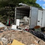 Caminhão é apreendido por descarte irregular de resíduos na Santa Lúcia