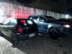 PRF recupera carro e moto com registro de furto e prende dois homens em Alagoas