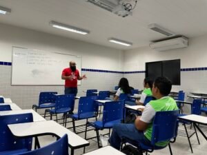 SESI+ reúne esporte, inglês e ENEM em programa de contraturno