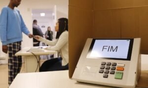 Análise aponta estratégia para contestar legitimidade das eleições brasileiras de 2026